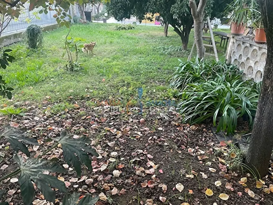 Immagine 1 di Casa bifamiliare in vendita  in Via Villafranca 11 a Carrara