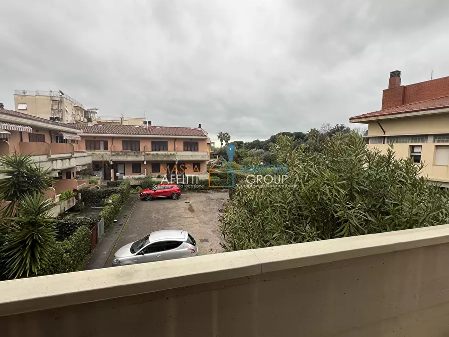 Immagine 33 di Villetta a schiera in vendita  in Via Gioacchino Rossini 14 a Massa