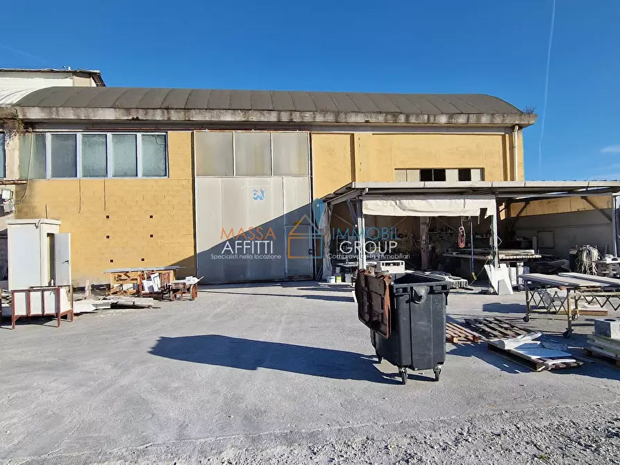 Immagine 3 di Attività artigianale in vendita  in Via San Colombano 31F a Massa