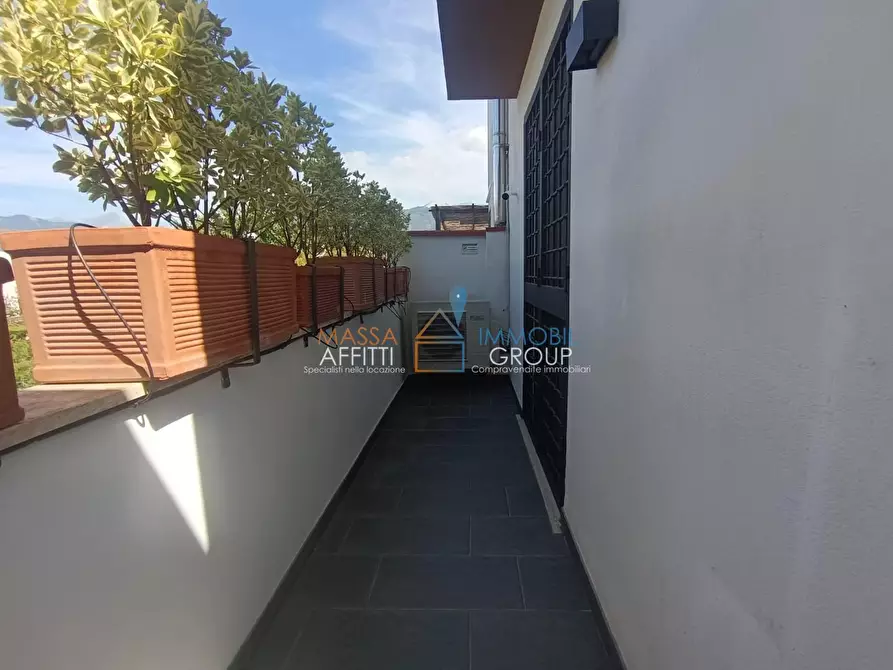 Immagine 21 di Porzione di casa in vendita  in Via del Conte 30 a Montignoso