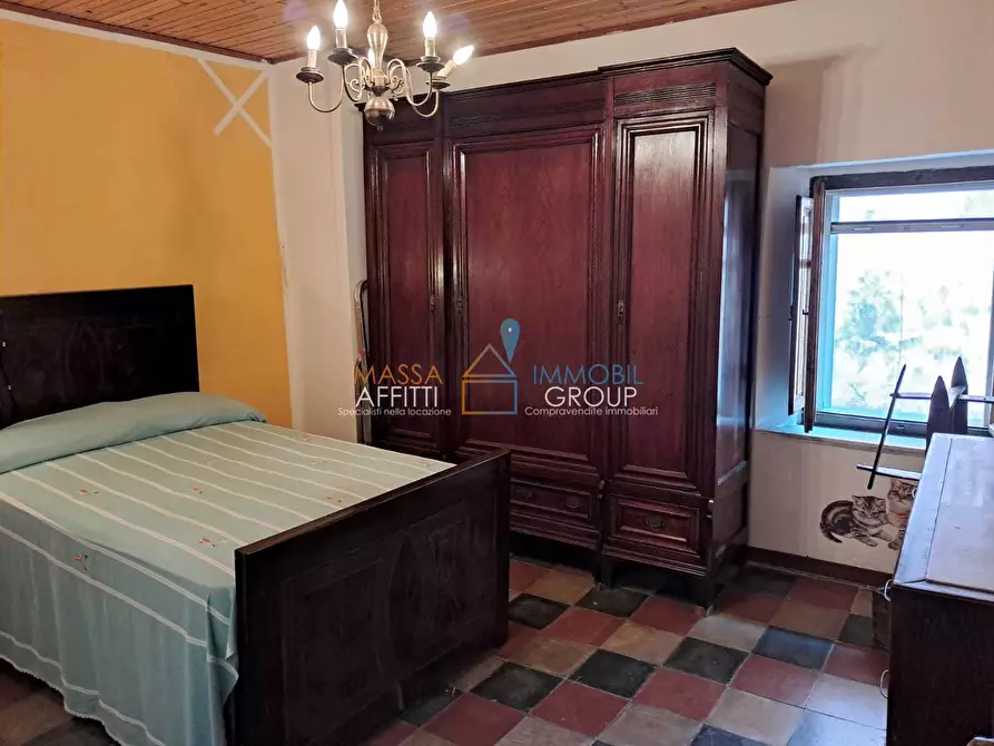 Immagine 22 di Porzione di casa in vendita  in Via dei Colli 141 a Massa