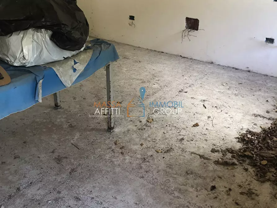 Immagine 13 di Villetta a schiera in vendita  in Via della Posta 43 a Massa