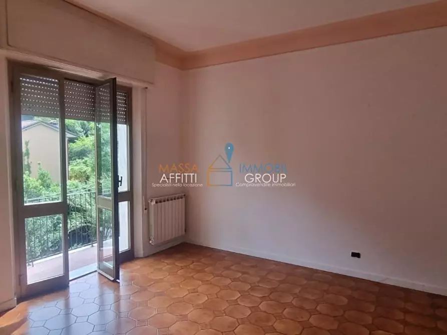 Immagine 21 di Quadrilocale in vendita  in Via Montia 6 a Carrara