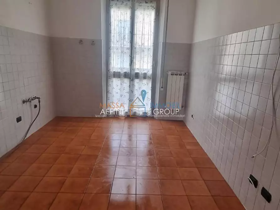 Immagine 2 di Quadrilocale in vendita  in Via Montia 6 a Carrara