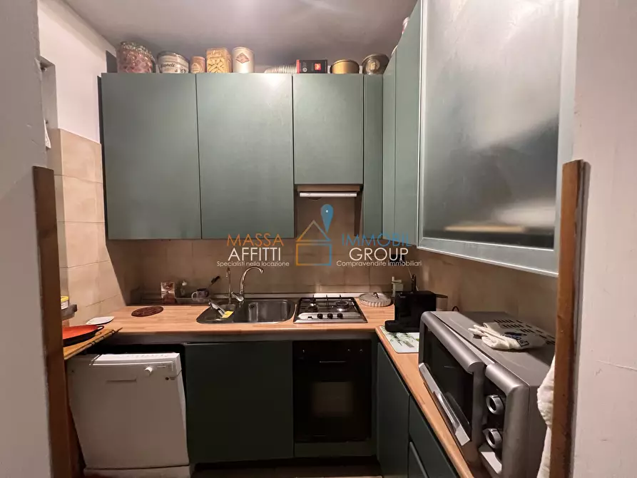 Immagine 7 di Villetta a schiera in vendita  in Via Gioacchino Rossini 14 a Massa