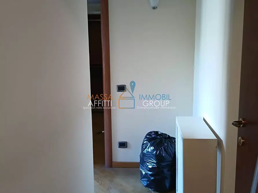 Immagine 5 di Quadrilocale in vendita  in Via XXVII Aprile 6 a Massa