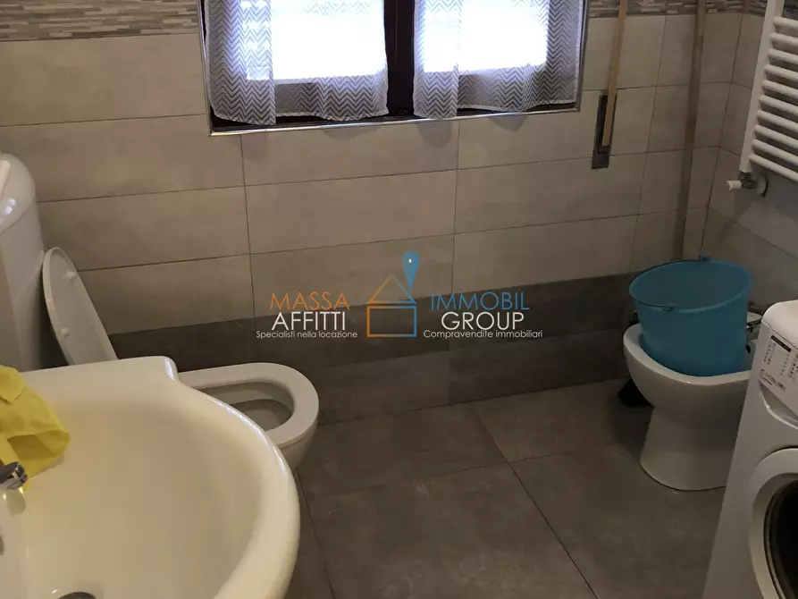 Immagine 14 di Pentalocale in affitto  in Viale Lungomare di Ponente 14 a Massa