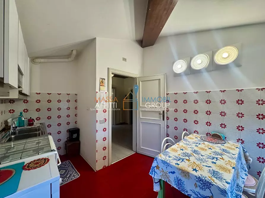 Immagine 8 di Pentalocale in vendita  in Via Michelangelo Buonarroti 12 a Forte Dei Marmi