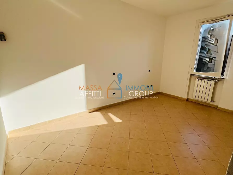 Immagine 16 di Villetta a schiera in vendita  in Via Due Madonne 32 a Massa