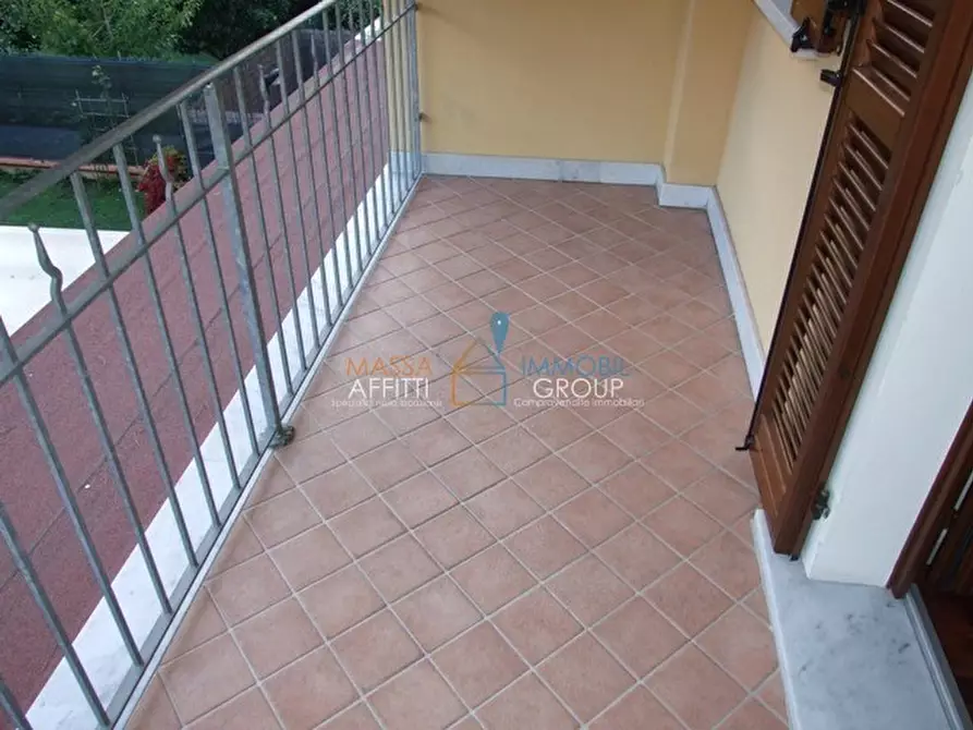 Immagine 21 di Villetta a schiera in vendita  in Via Canaletto 19 a Massa