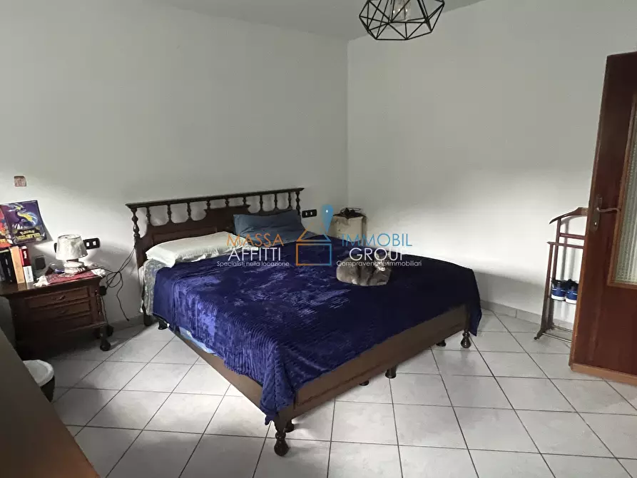 Immagine 19 di Quadrilocale in vendita  in Via Carlo Pisacane 10 a Carrara