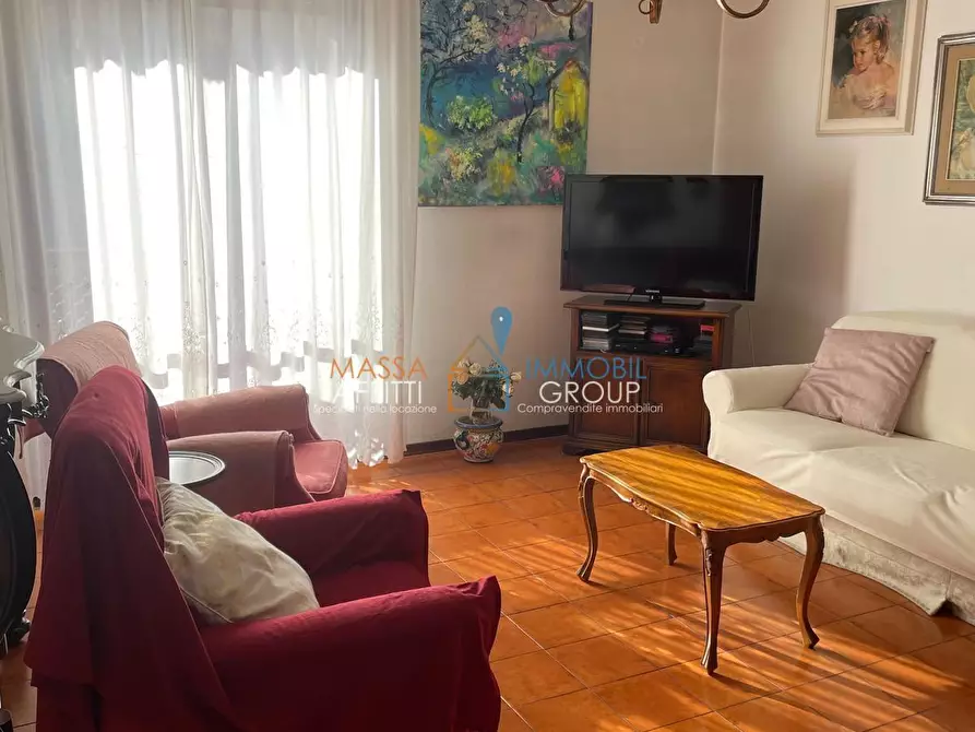 Immagine 2 di Pentalocale in vendita  in Via Don Giovanni Minzoni 7 a Carrara