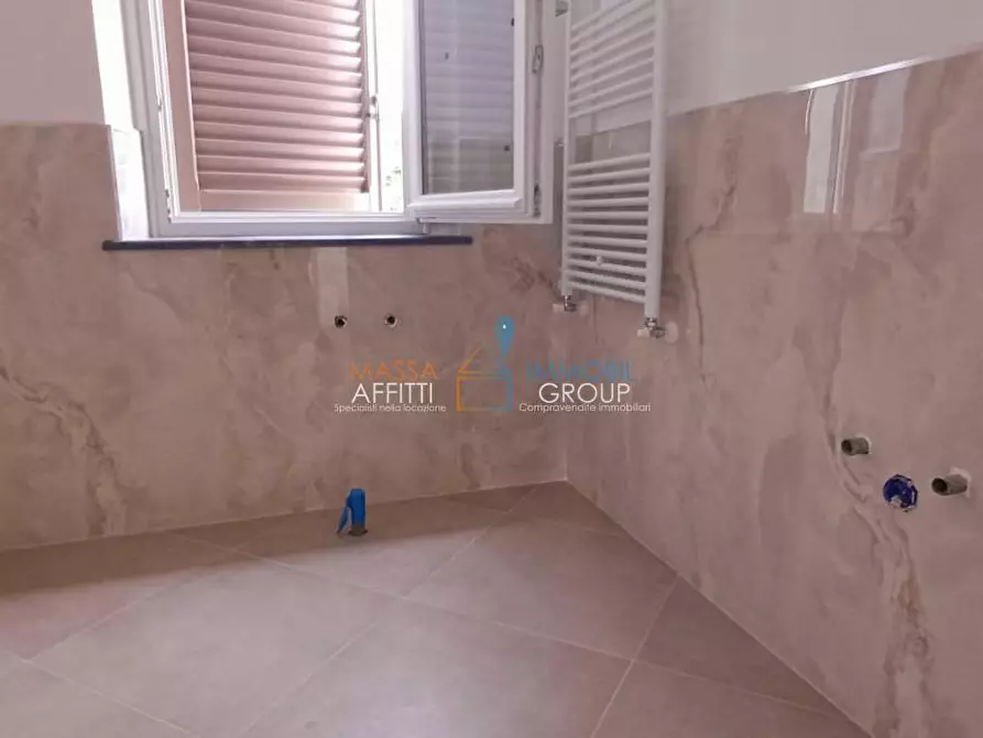 Immagine 18 di Villa in vendita  in Via Poggiolo 64 a Massa