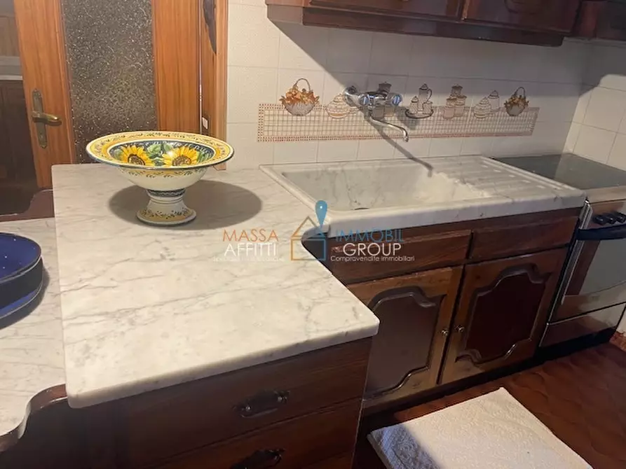 Immagine 41 di Porzione di casa in vendita  in Via San Vitale 58 a Massa