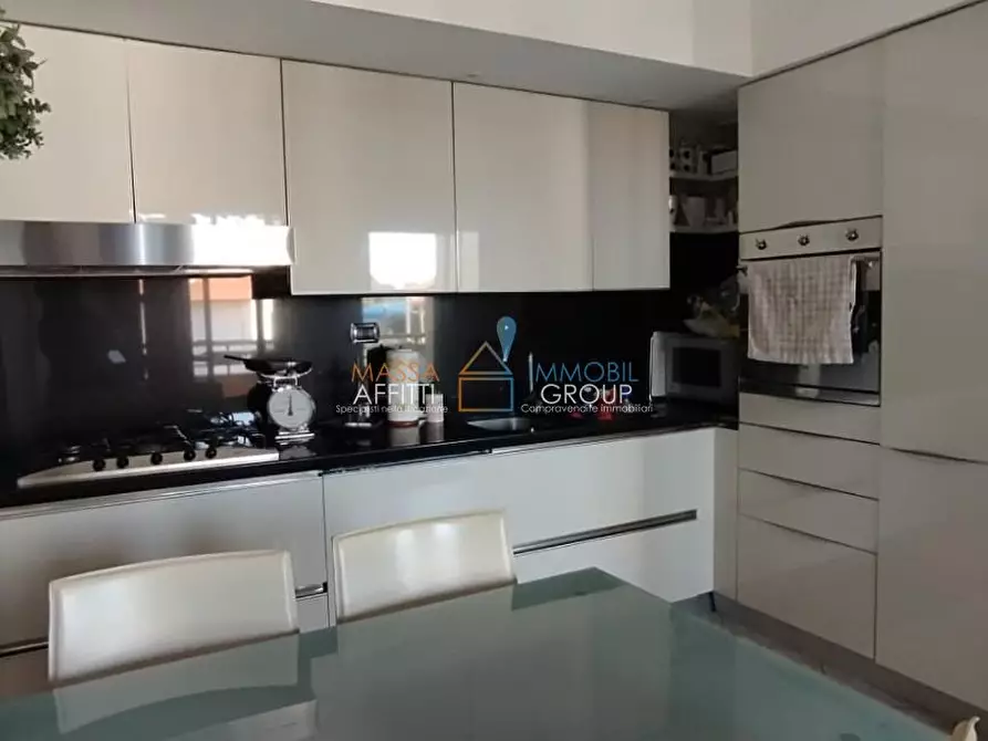 Immagine 4 di Pentalocale in vendita  in Via dei Corsari 19/A a Massa