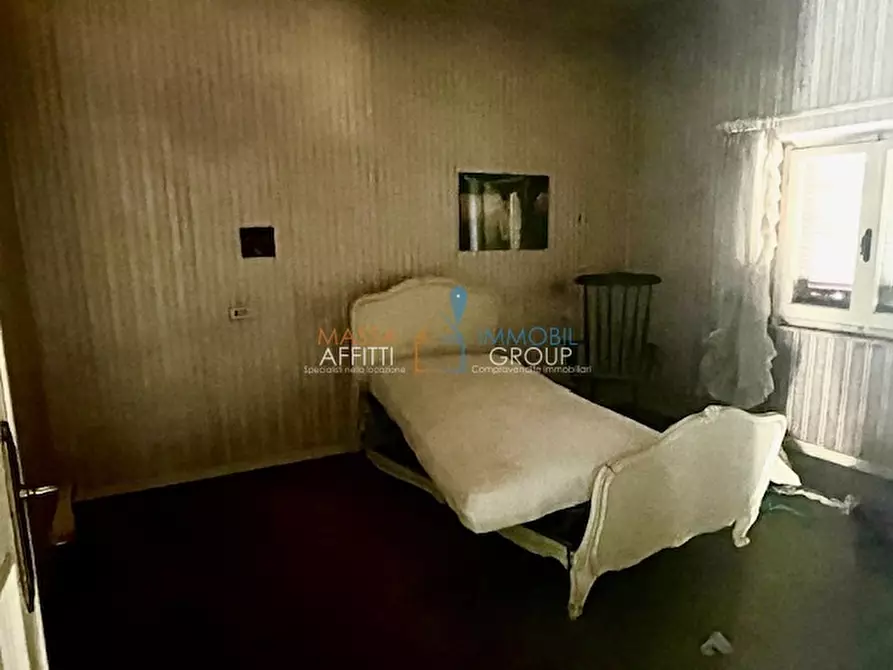 Immagine 41 di Villetta a schiera in vendita  in Via Pietro Pellegrini 17 a Massa