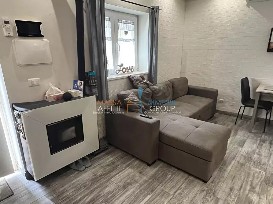 Immagine 9 di Casa indipendente in vendita  in Via della Gora 88 a Massa