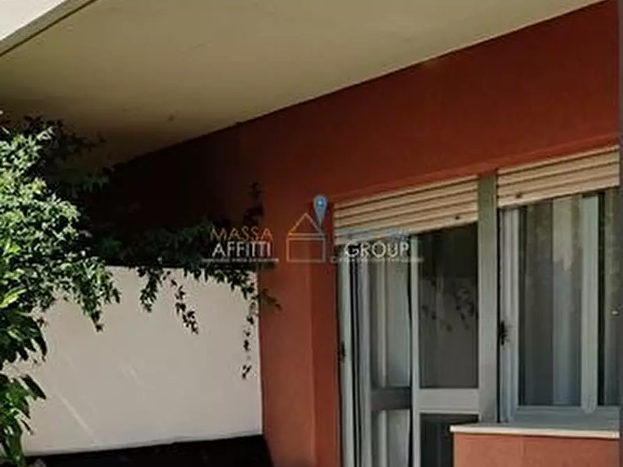 Immagine 15 di Quadrilocale in vendita  in Viale Monzoni 37 a Carrara