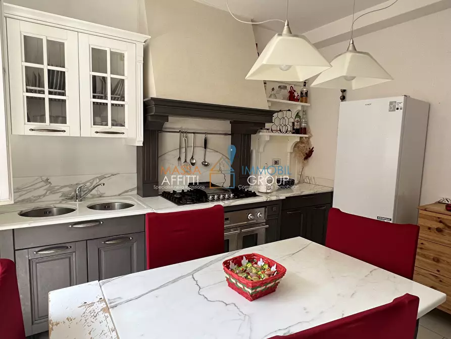 Immagine 11 di Pentalocale in vendita  in Vicolo Pietro Tacca 19 a Carrara