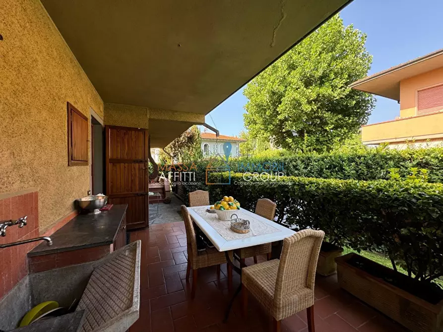 Immagine 37 di Villa in vendita  in via Rosseti e Bandini 55 a Forte Dei Marmi