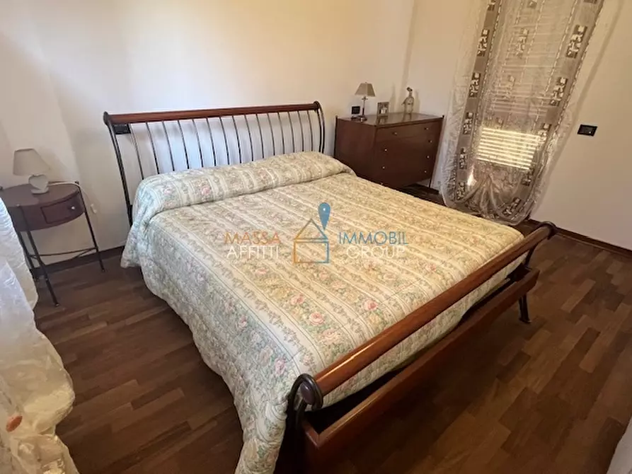 Immagine 37 di Villa in vendita  in Via Tinelli 33 a Massa