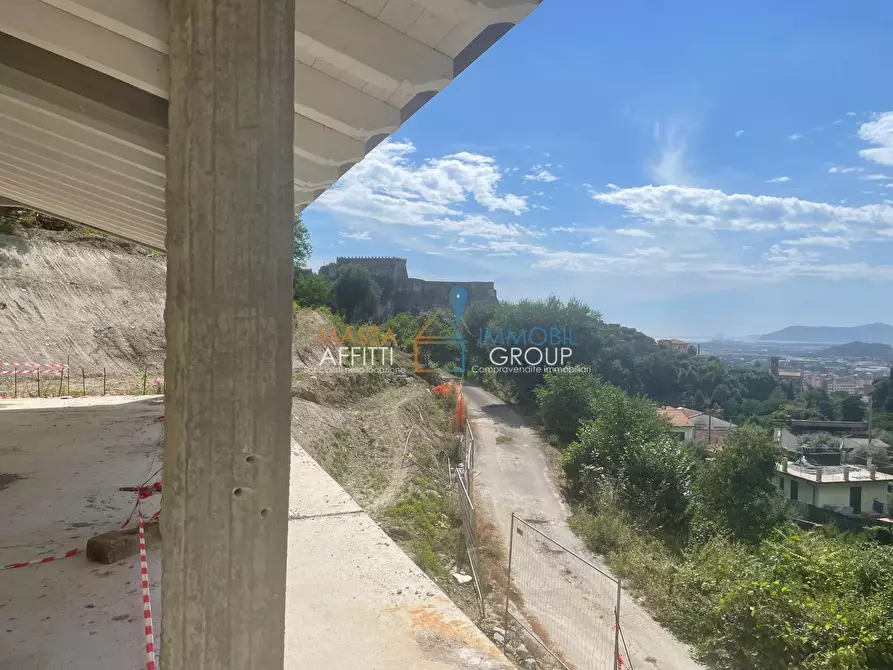 Immagine 7 di Casa bifamiliare in vendita  in Via delle Grazie 8 a Massa