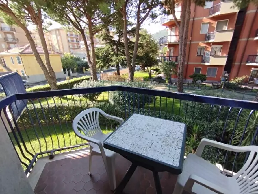 Immagine 10 di Bilocale in vendita  a Andora