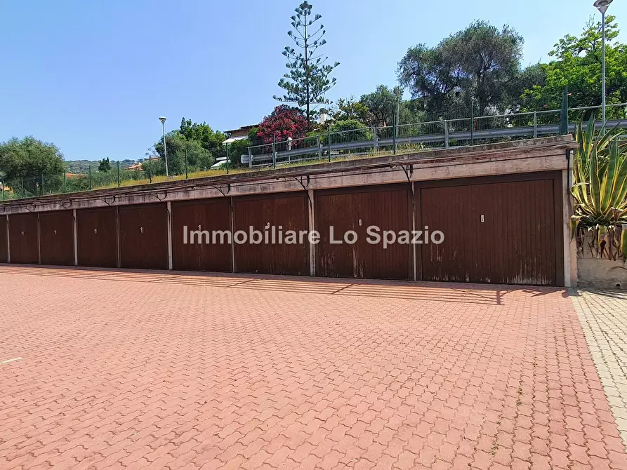Immagine 4 di Garage in vendita  in via porcella a Andora