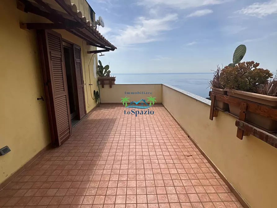 Immagine 2 di Trilocale in vendita  in Strada della Colla 56 a Andora