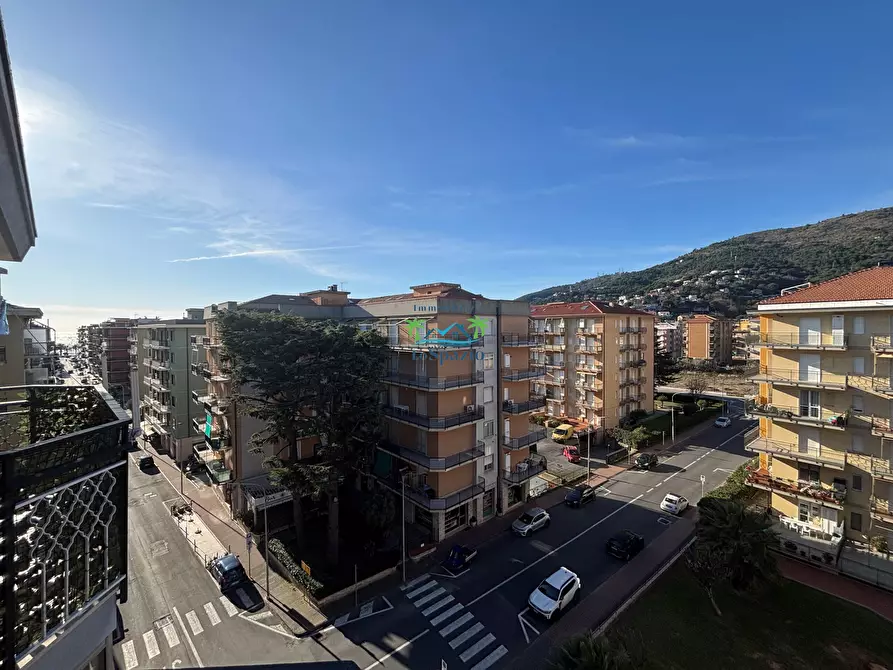 Immagine 20 di Trilocale in vendita  in Via Doria 72 a Andora