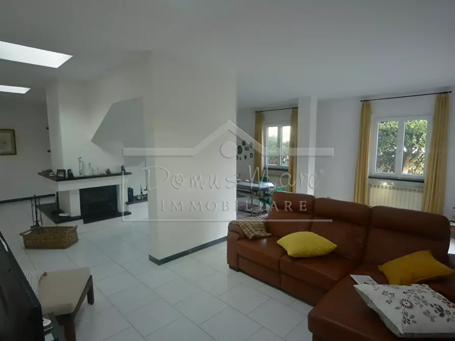 Immagine 19 di Villa in vendita  a Celle Ligure