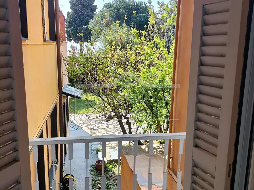 Immagine 19 di Trilocale in vendita  a Varazze