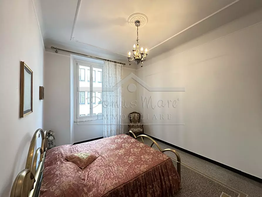 Immagine 12 di Pentalocale in vendita  in Piazza del Popolo 3 a Savona