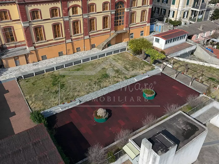 Immagine 3 di Garage in vendita  in Via Davide Caminati 6 a Savona