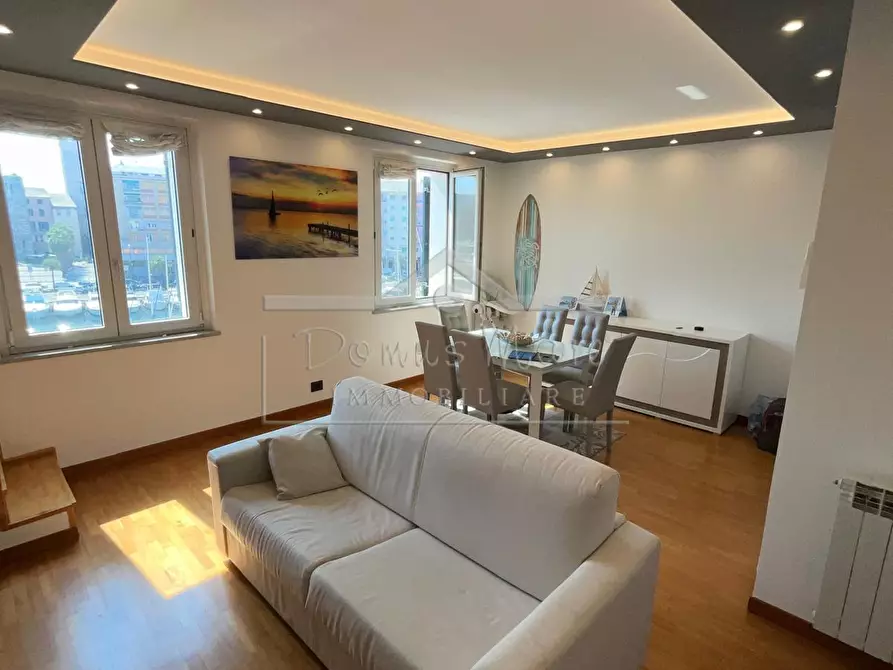 Immagine 24 di Trilocale in affitto  a Savona