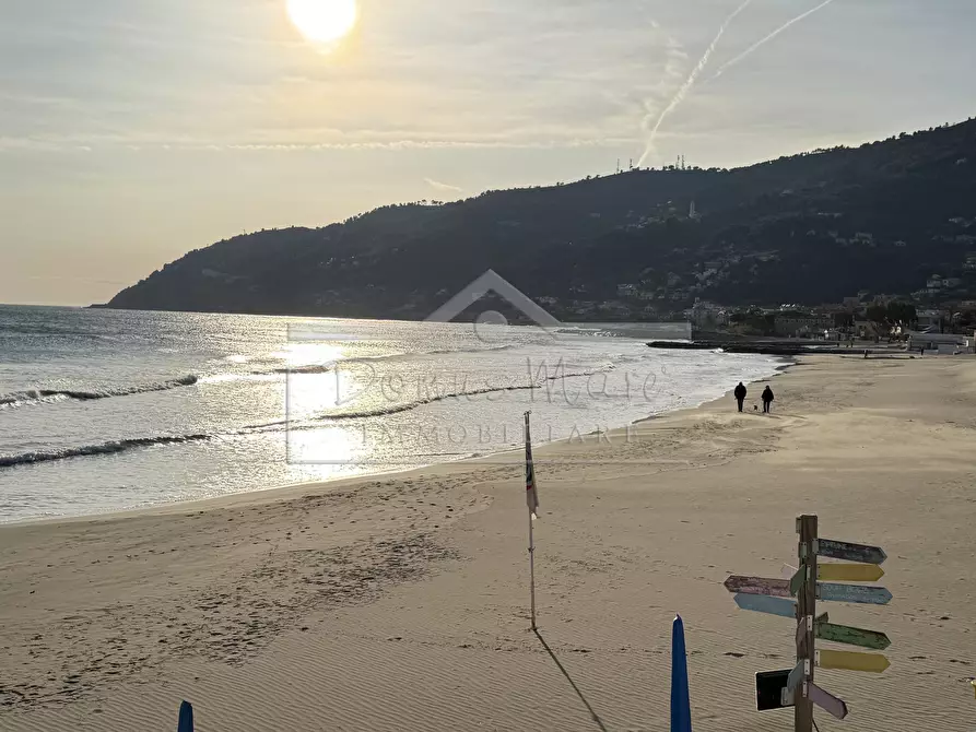 Immagine 41 di Trilocale in vendita  in Sant'Ambrogio 30 a Andora