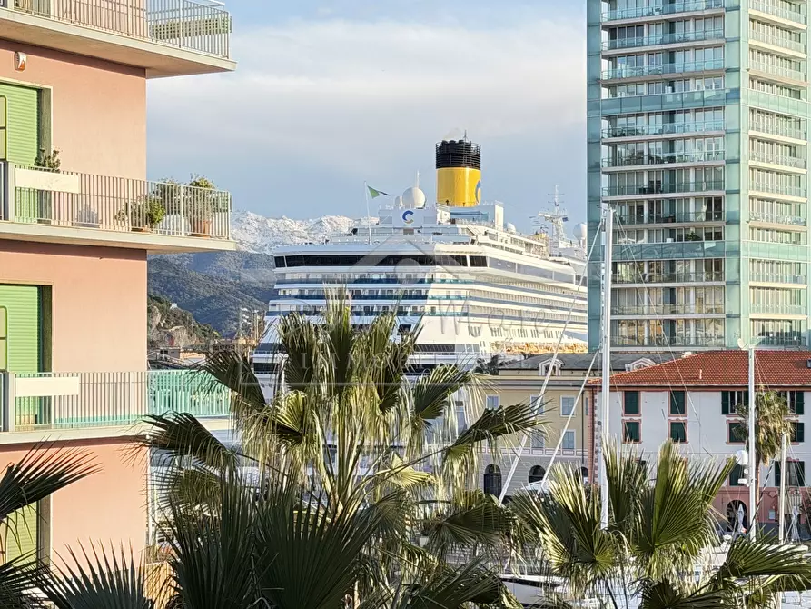 Immagine 54 di Pentalocale in vendita  in Via Orefici 3 a Savona