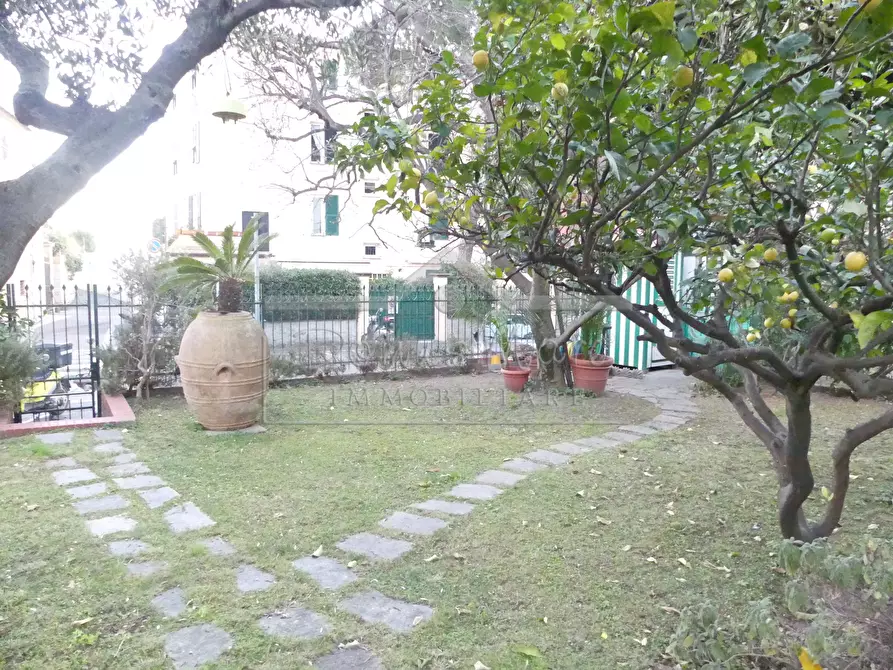 Immagine 29 di Pentalocale in vendita  a Albisola Superiore