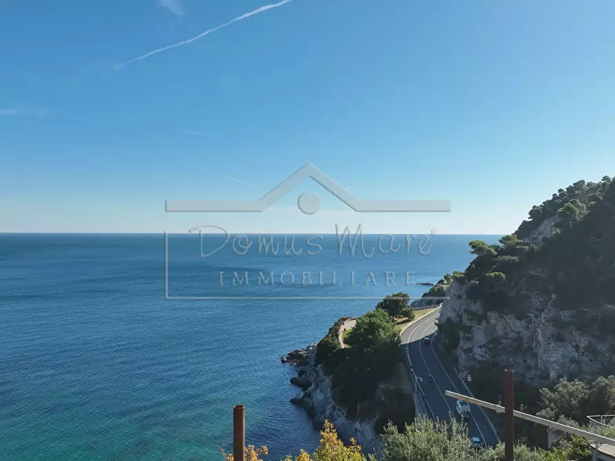 Immagine 14 di Quadrilocale in vendita  in Via Mede 11 a Bergeggi