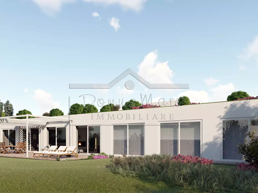 Immagine 2 di Villa in vendita  in Via Ranco a Savona