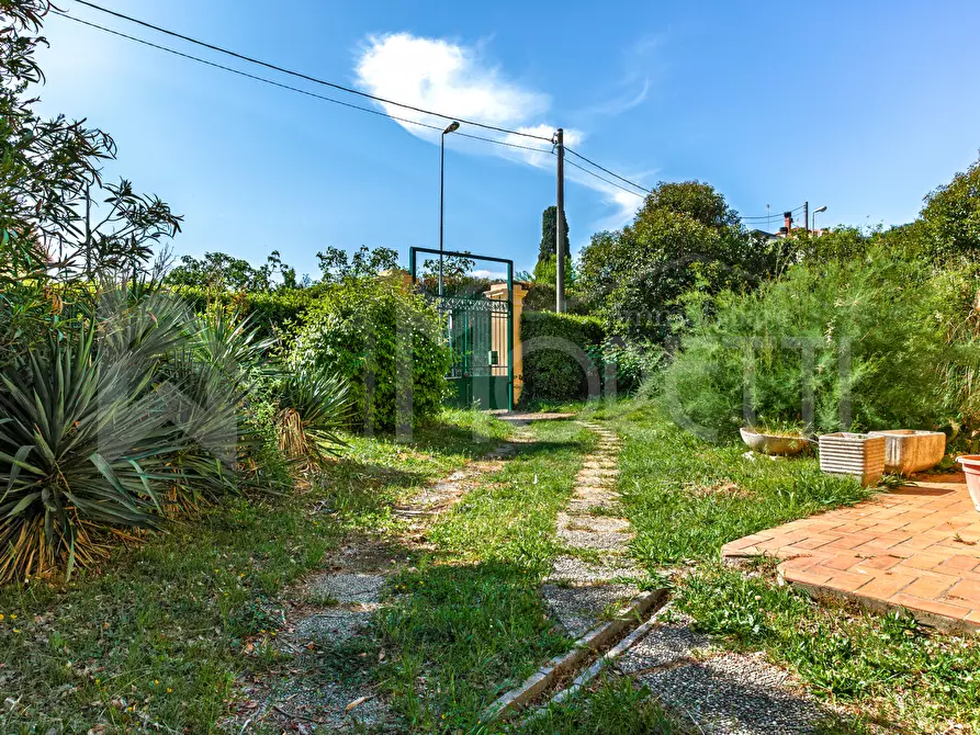 Immagine 8 di Villa in vendita  in Via Parrana San Martino a Collesalvetti
