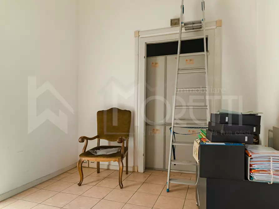 Immagine 11 di Pentalocale in vendita  in Corso Giuseppe Mazzini a Livorno