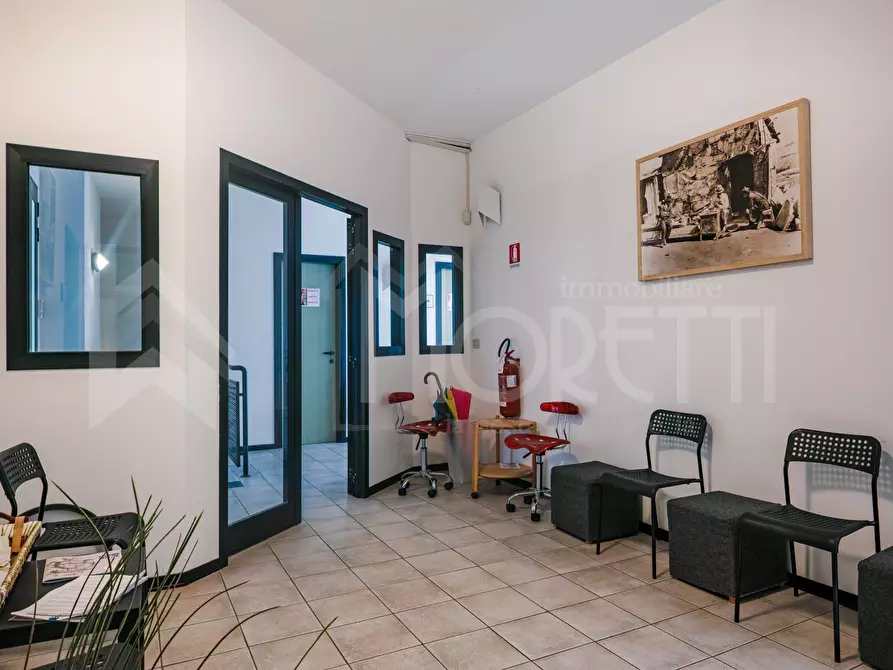 Immagine 9 di Ufficio in affitto  in Via Martin Luther King a Livorno