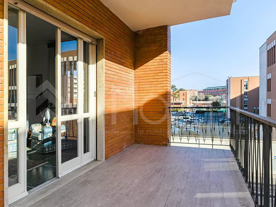 Immagine 12 di Pentalocale in vendita  in Viale Fabbricotti a Livorno