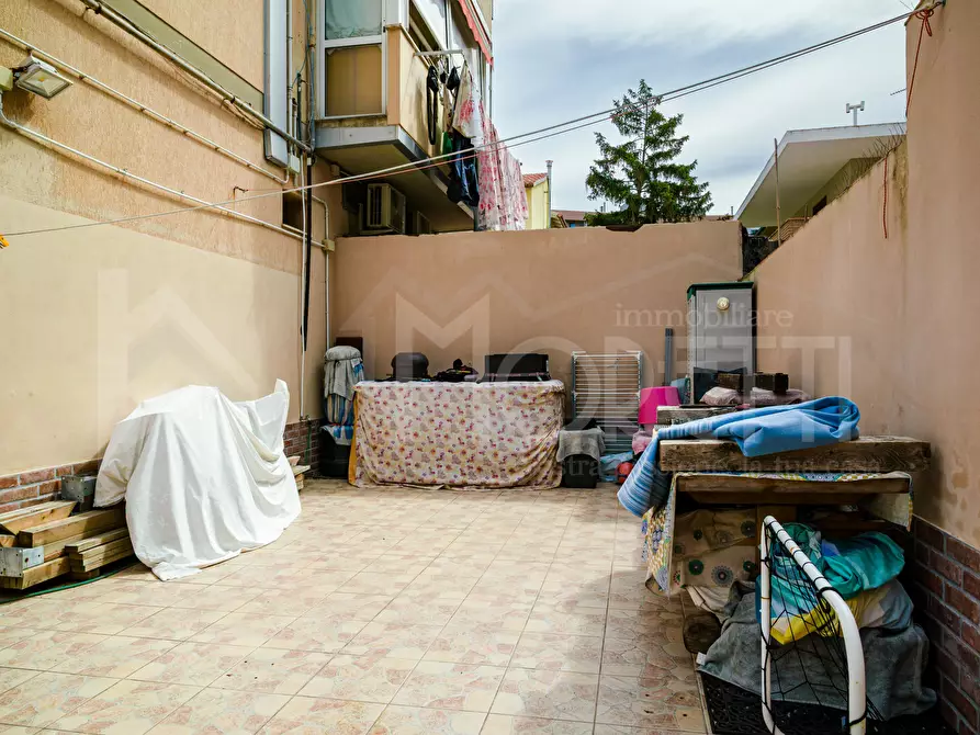 Immagine 13 di Pentalocale in vendita  in Via dell'Alloro a Livorno