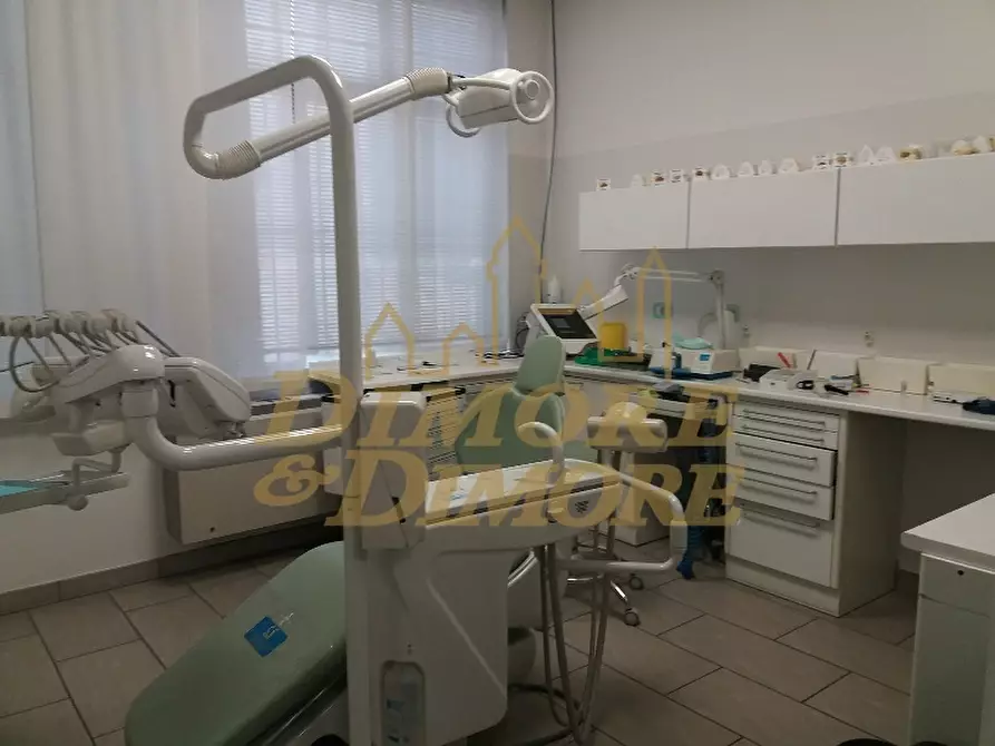 Immagine 7 di Ufficio in vendita  a Verbania