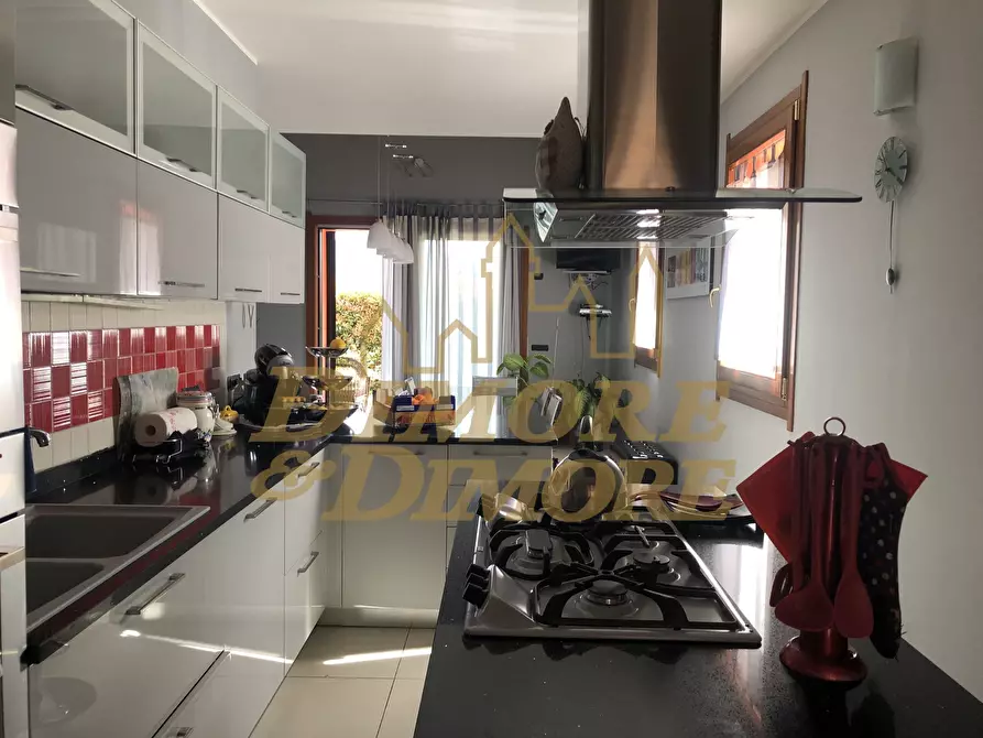 Immagine 4 di Casa indipendente in vendita  in Via Pezza a Mesenzana