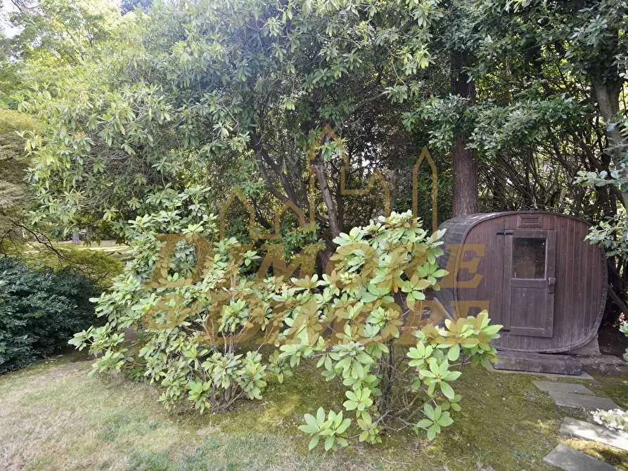 Immagine 12 di Villa in vendita  a Ranco