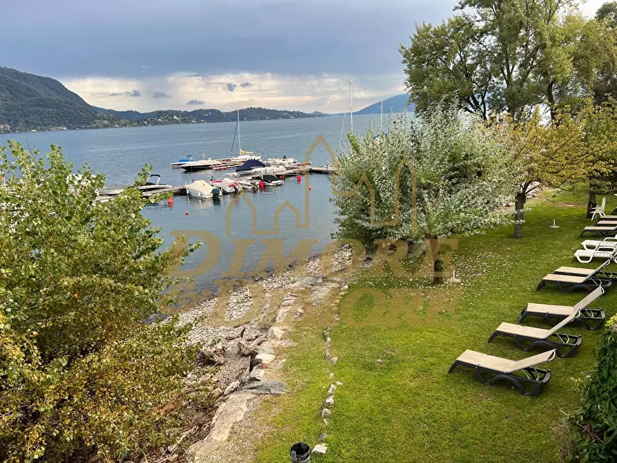 Immagine 49 di Villa in vendita  a Ghiffa