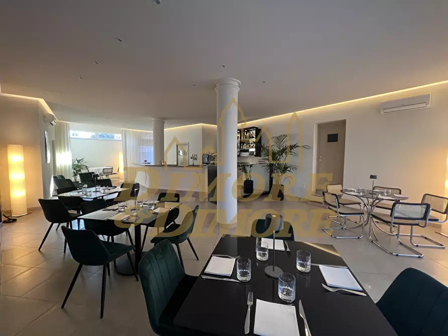 Immagine 5 di Bar / Ristorante in vendita  in Via dei Fiori 39 a Brezzo Di Bedero